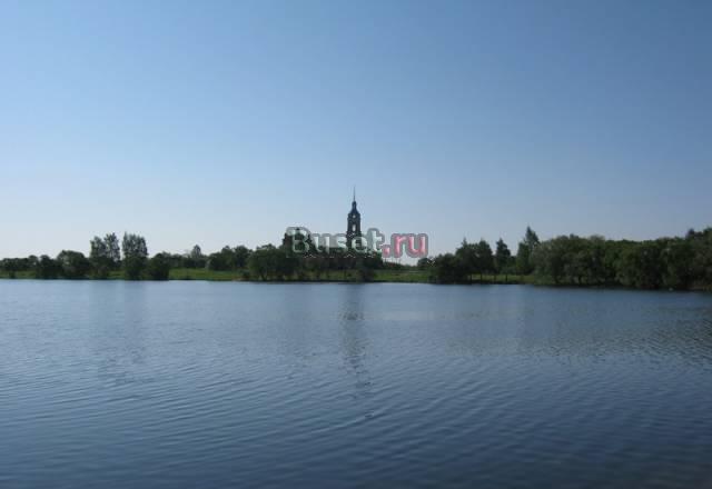 Продам дом на озере Москва