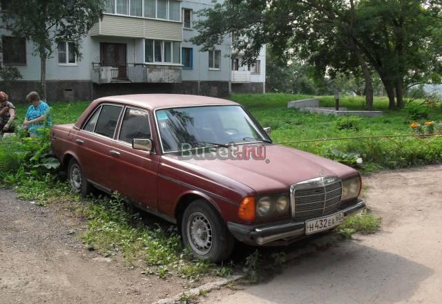 Mercedes 230, 1982 Псков