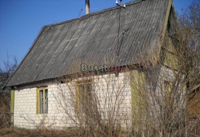 Бревенчатый дом, обложенный кирпичом Псков