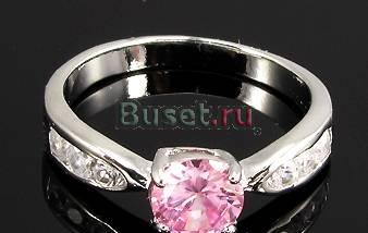 Кольцо с розовым сапфиром и топазами Москва