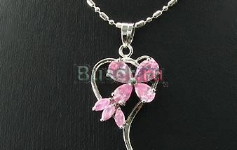 Кулон с розовыми сапфирами "Сердце" Москва