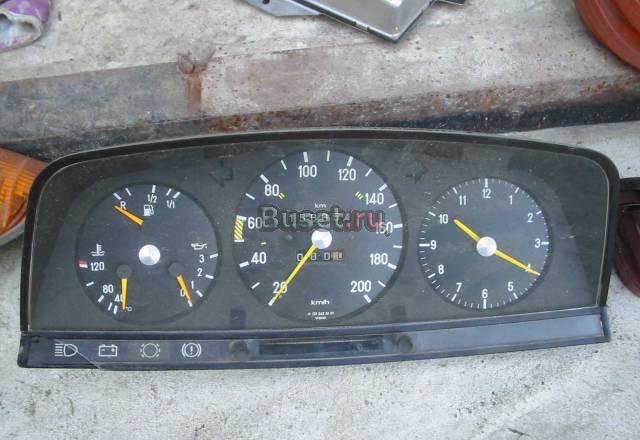 Щиток приборов от Мерседес-123 б.у Москва