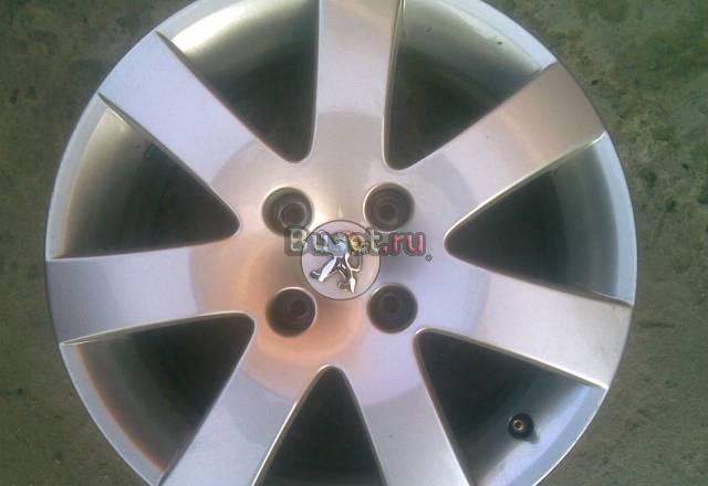 Оригинал пежо 308,радиус 16,идеал.цена за 3 шт Москва