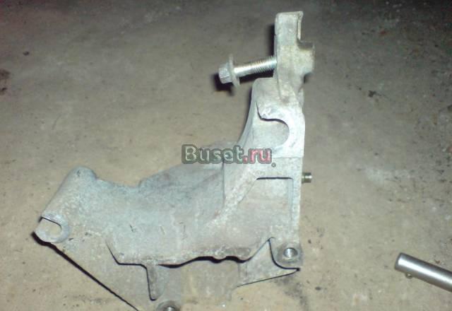 Кронштейн генератора для Mazda Tribute 2.0 Санкт-Петербург