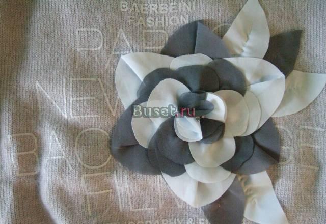 Теплая безрукавка серый цветок Москва