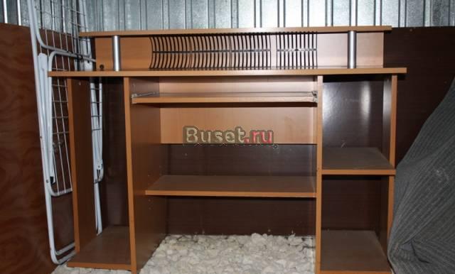 Продам б/у стол для компьютера в отличном состояни Москва