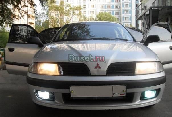 Mitsubishi Carisma, 2000 Москва