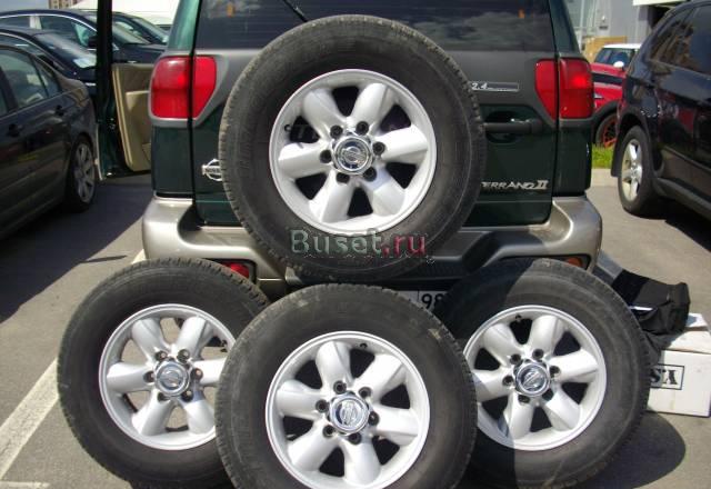 Диски и резина(в сборе) ниссан террано 2 235/70/16 Санкт-Петербург