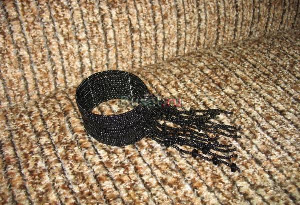 Браслет чёрный с биссером и другими составляющими-новый Челябинск