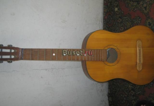 Продается  гитара Москва