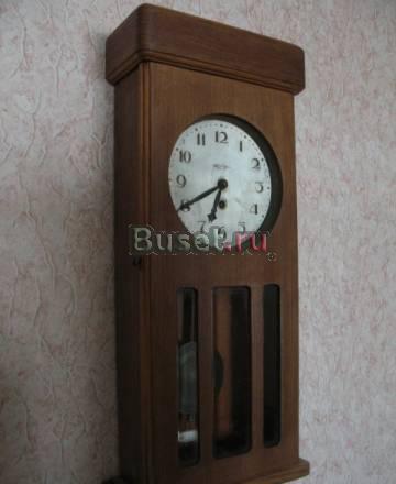 Часы настенные механические с маятником Москва