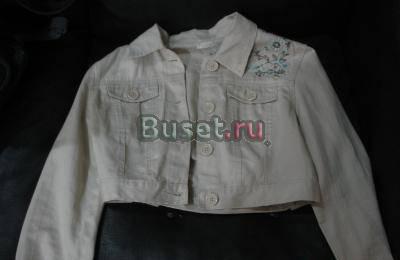 Женская короткая куртка guess с вышивкой Москва