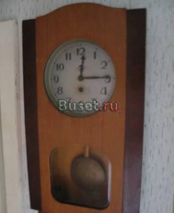 Часы настенные механические с маятником Москва