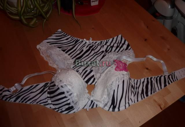 Пристрою 2 комплекта итальянского нижнего белья Реутов