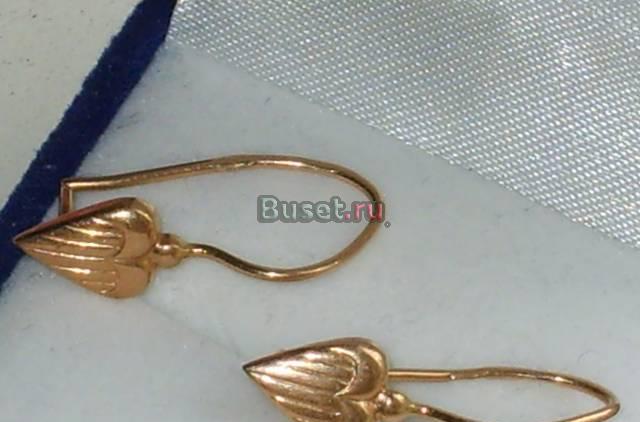 Золотые серьги в форме сердечек Москва