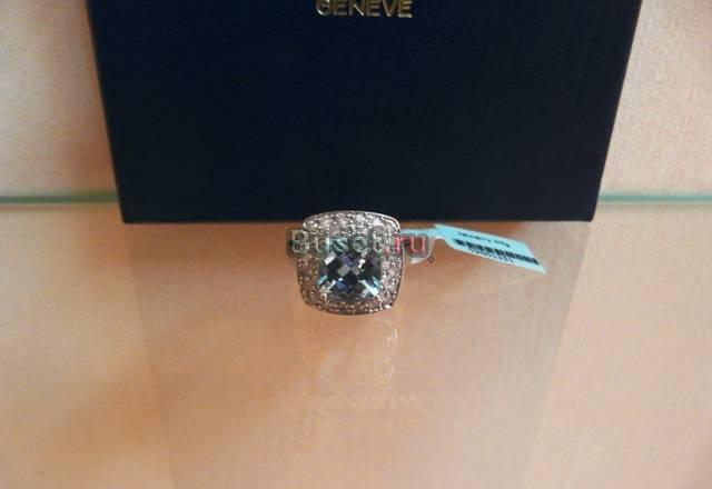 Новое прекрасное кольцо с топазом и брильянтами Москва