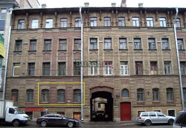Трехкомнатная квартира в Петроградском р-не Санкт-Петербург