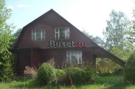 Дом с красивейшим прудом на участке Дмитров