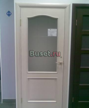 Дверь с выставки магазина Санкт-Петербург