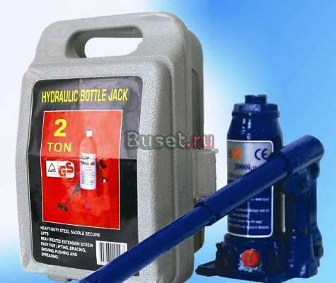 Домкрат 2 тонны гидравлический в кейсе Санкт-Петербург