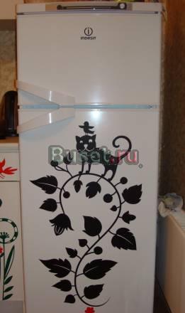 Холодильник Indesit ST145 Москва