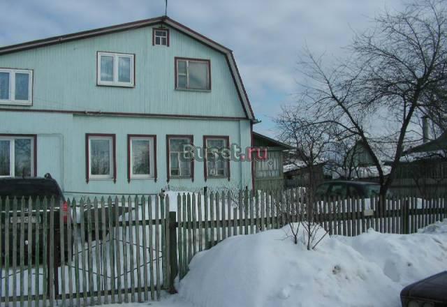 Полдома с участком Москва