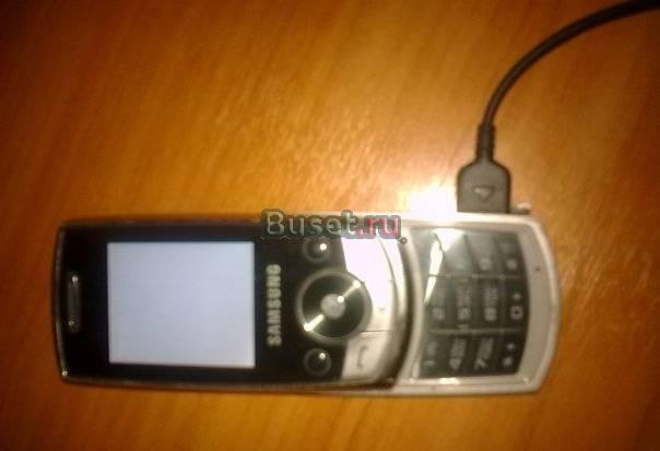 Samsung SGH-J700 c дефектом , читать в описании ни Санкт-Петербург