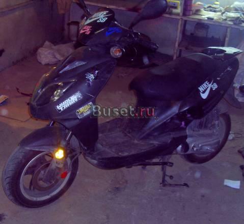 Продаю скутер Москва