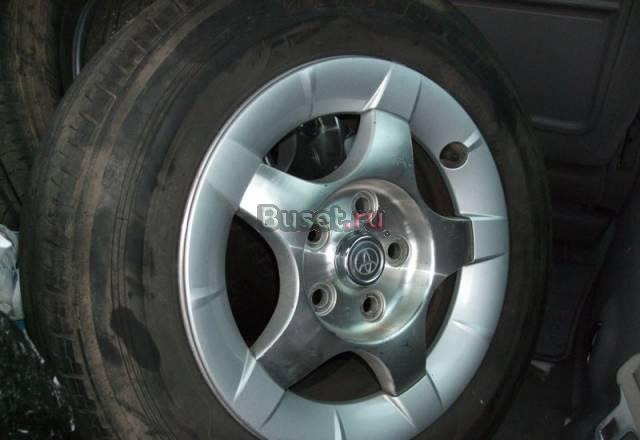 Шины на дисках 4 шт Toyota Estima Hybrid original Москва