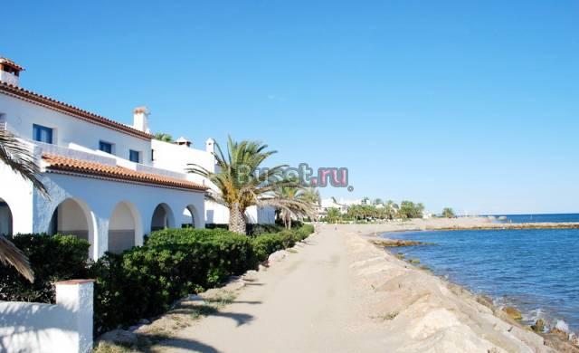 Вилла на первой линии моря в Испании Кемерово