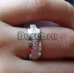 Кольцо Новое серебро с цирконами 16 размера Москва