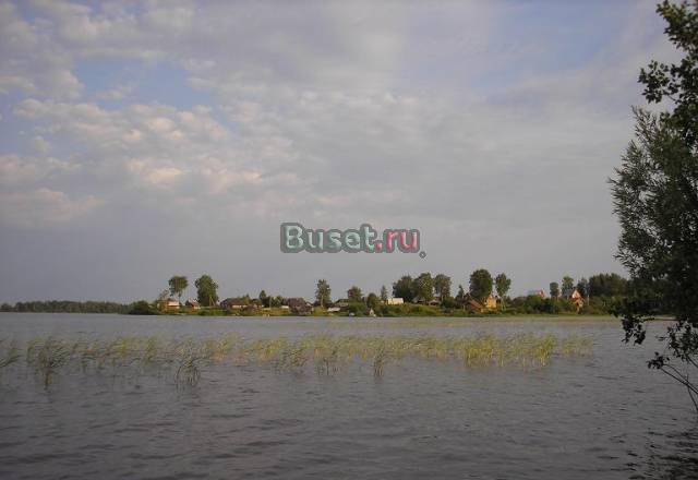 Учкасток у озера на Валдае Санкт-Петербург