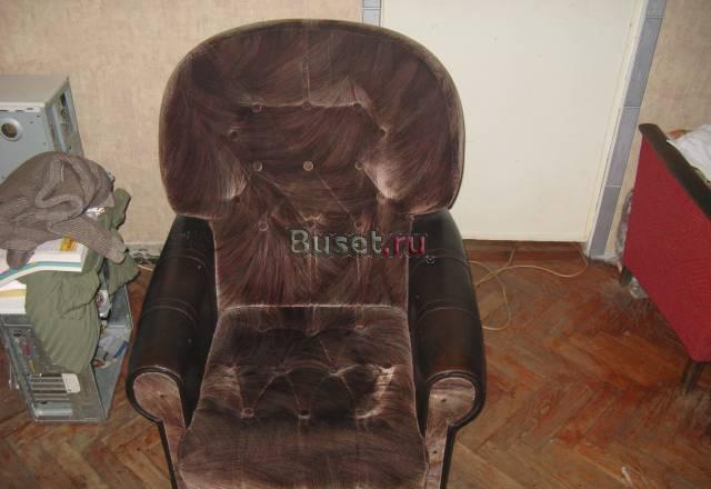 Продаю б/у кресло, диван, пуфик Москва