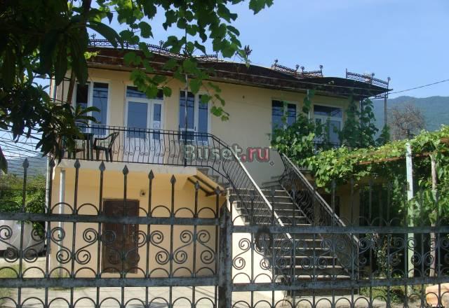 Дом в Гагре (Абхазия), минигостиница Астрахань