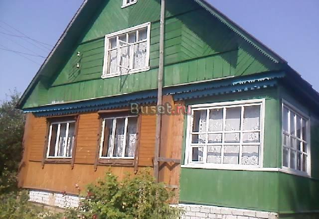 Бревенчатый дом в деревне в лесу Собинка