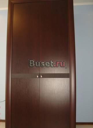 Шкаф венге со штангой и полками. Распашной Москва