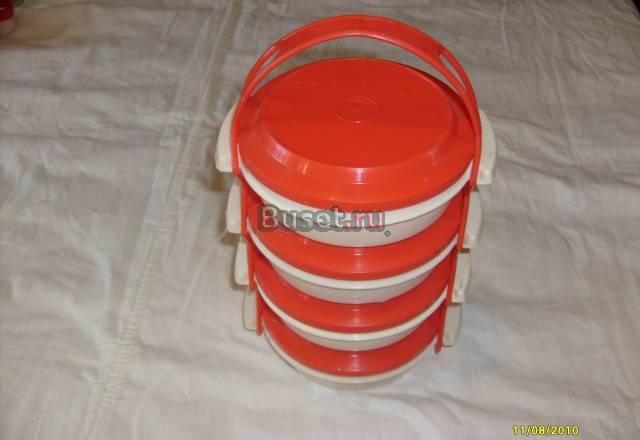 Набор пластиковых мисок с крышками.Новый Санкт-Петербург