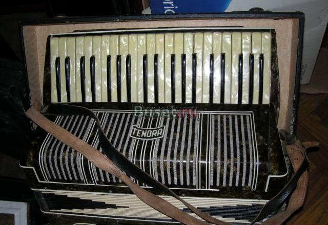 Аккордеон немецкий трофейный Tenora Москва