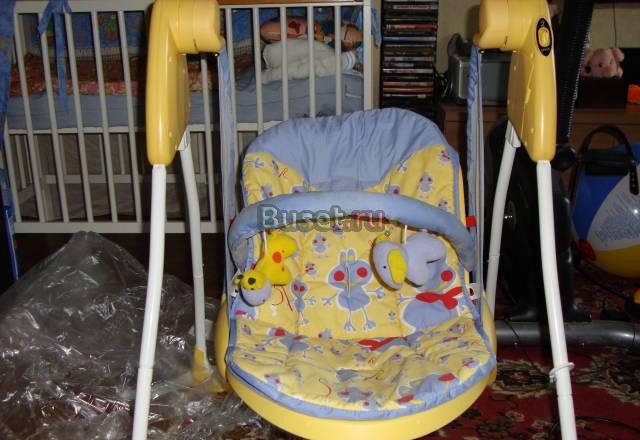 Качели, коврик, каруселька в кровать3 вещи Санкт-Петербург