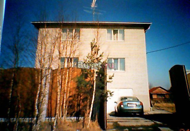 Кирпичный 3 этажный 320м2 18 сот в 8 км от Колпино Санкт-Петербург