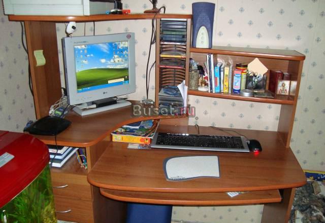 Продам стол компьютерный Москва