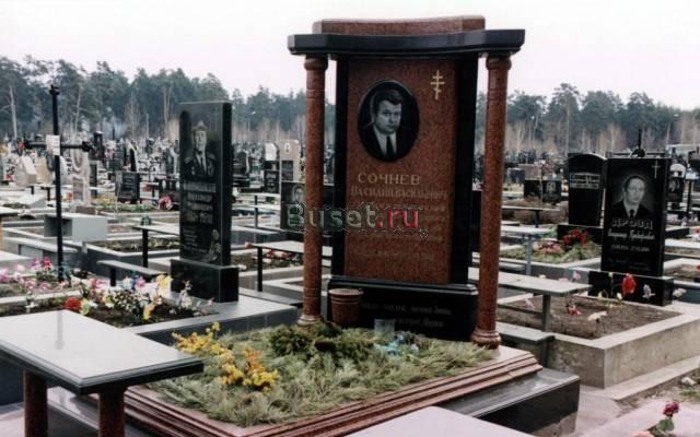 Памятники из гранита Москва