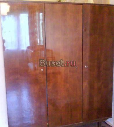 Шкаф трёхстворчатый лакированный Санкт-Петербург