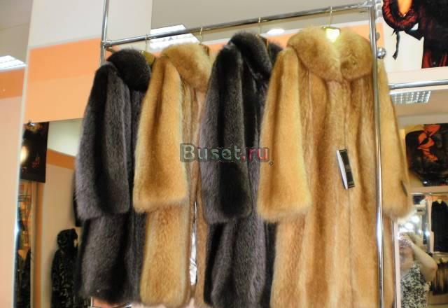 Шубы из енота,Греция,новые,не дорого Омск