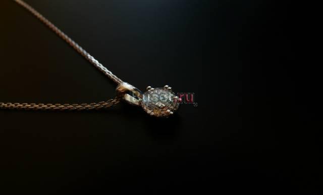 Подвеска с бриллиантом 0.70 карат Москва