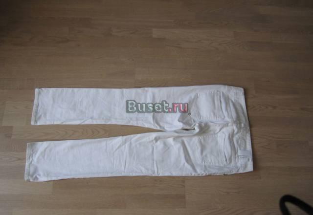 Белые джинсы.Европейский 42 размер Санкт-Петербург