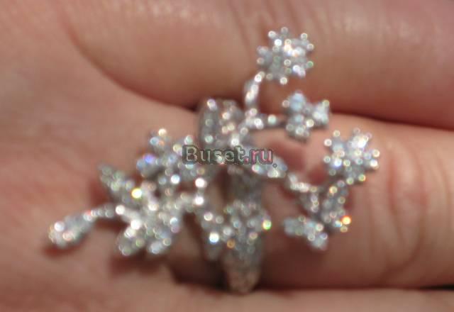 Золотое кольцо цветущее дерево с бриллиант Москва