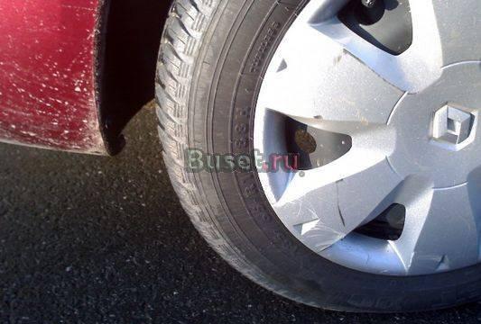Колпак Рено Логан Престиж с трещиной Москва