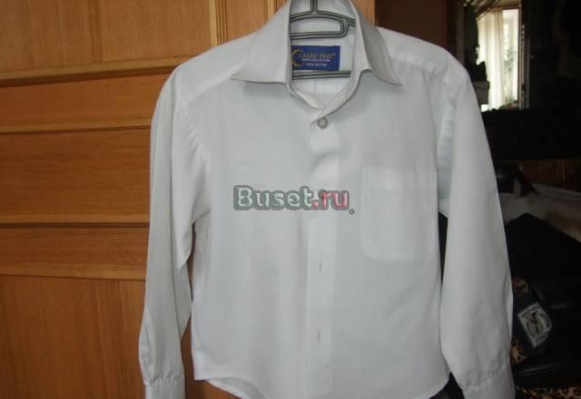 Рубашка белая состояние новой р.98 Москва