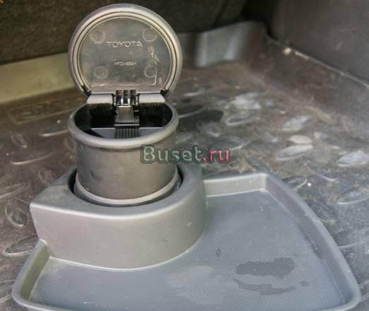 Пепельница оригинальная Toyota yaris (новая) Москва